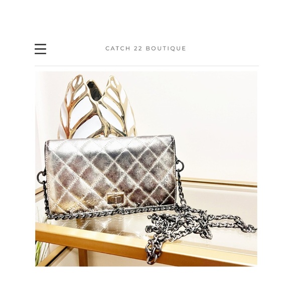 Chanel Metallic Silver Quilted Leather 2.55 Reissue L Yen Continental WOC - Picture 6 of 10